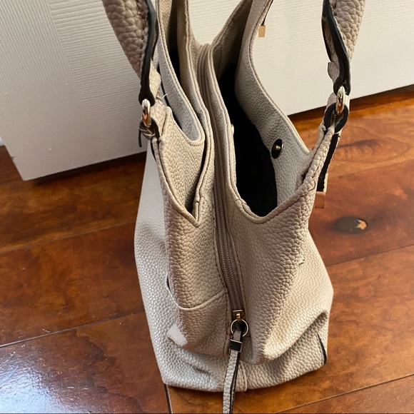 Apt. 9 Purse - Picture 6 of 12